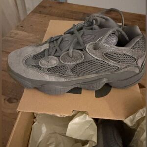 Adidas Yeezy 500 Sneakers